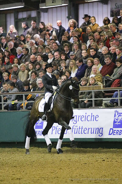 09-MHH-Impetus-04.jpg