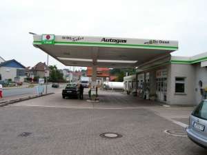 Raiffeisen Lippe-Weser AG Raiffeisen-Tankstelle